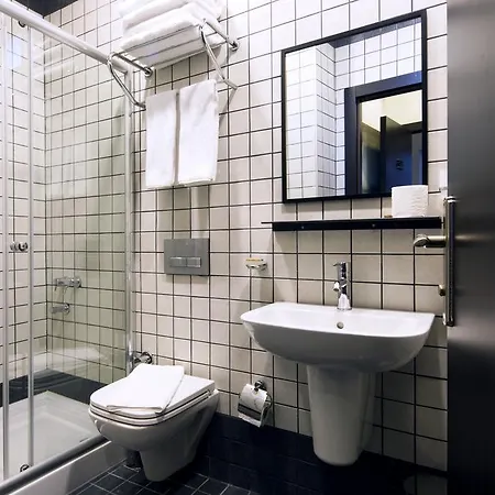 Big Urban فندق 3*